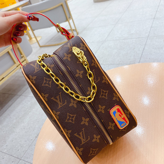 Brown Casual Daily Letters Zipper Bags